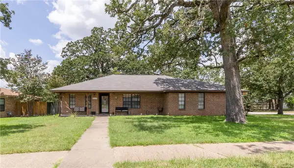 4017 Woodcrest Drive, Bryan, TX 77802