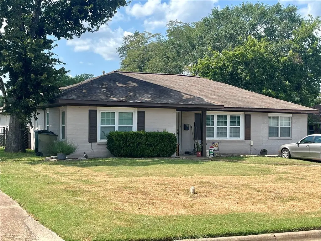 724 Lazy Lane, Bryan, TX 77802 - Image #1