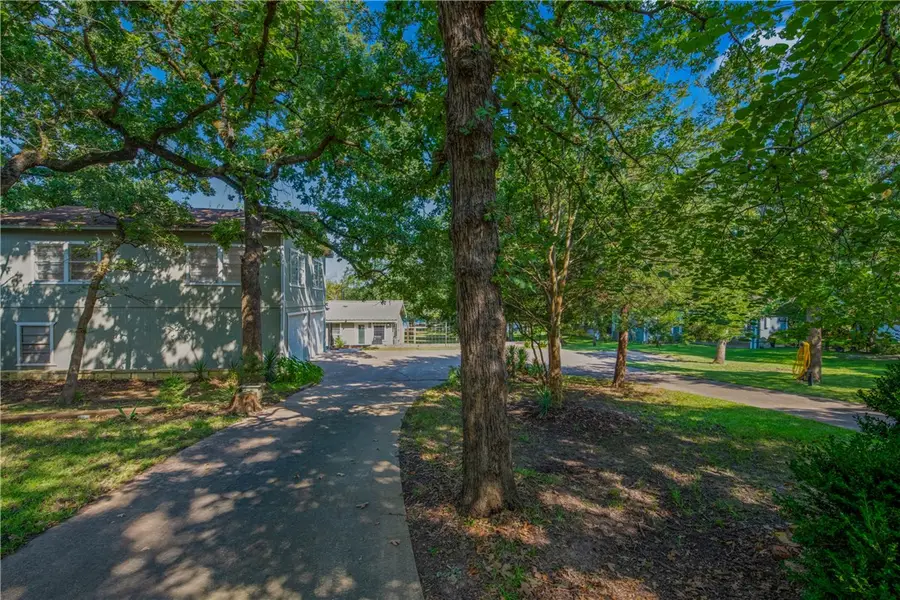 11001 Clyde Acord Road, Franklin, TX 77856 - #2