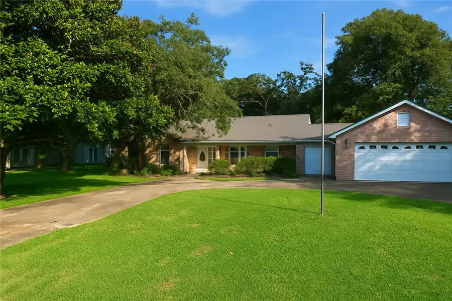 40 Golfview Drive, Hilltop Lakes, TX 77871 - Image #2