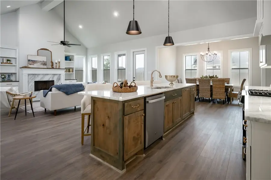 3545 Chantilly Path, Bryan, TX 77808 - Image #2