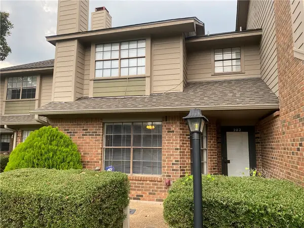 2400 Longmire Drive #202, College Station, TX 77845