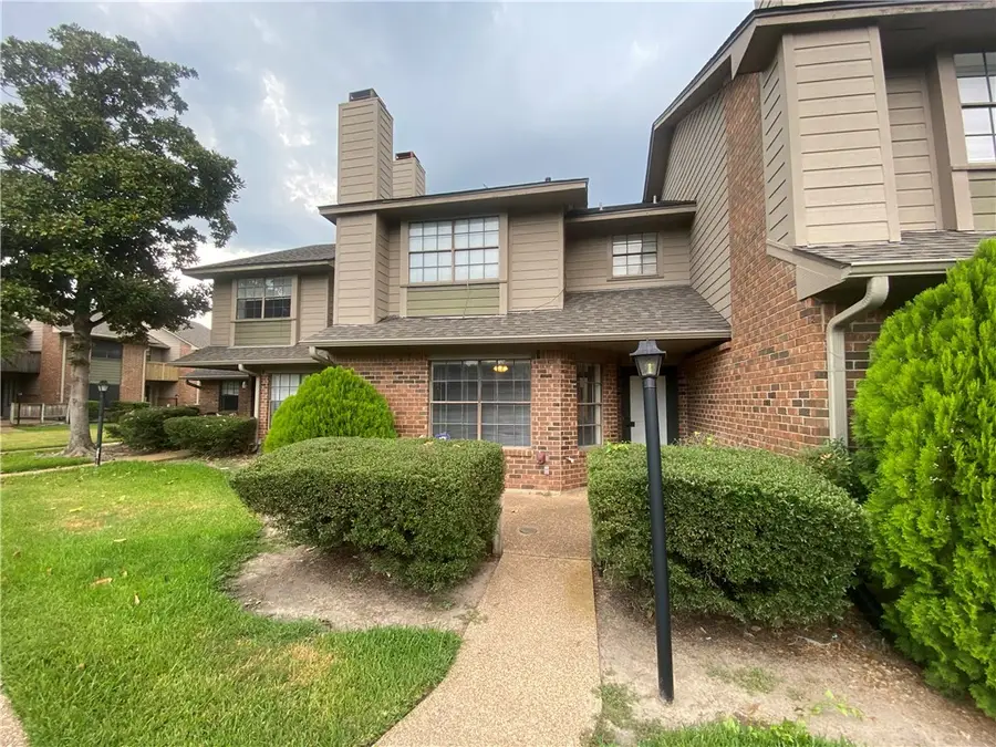 2400 Longmire Drive #202, College Station, TX 77845 - Image #2