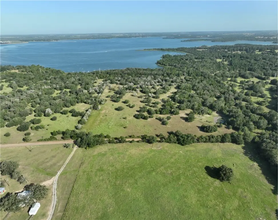 +/- 34 AC Leslie Road, Fayetteville, TX 77940 - Image #1