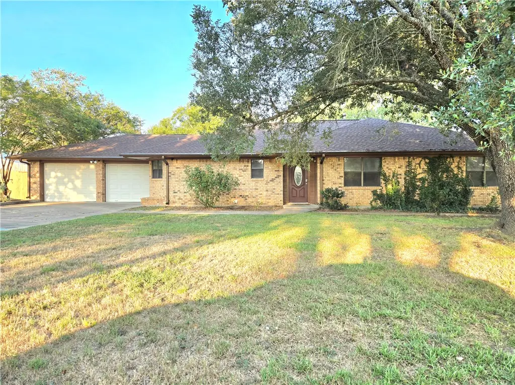 827 N Gray Street, Caldwell, TX 77836 - Image #1