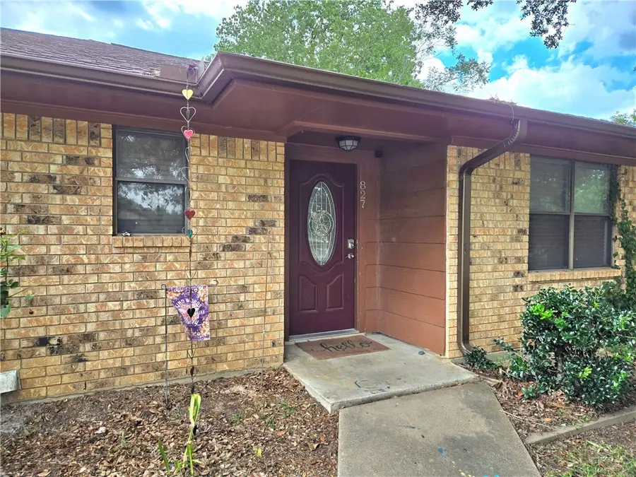 827 N Gray Street, Caldwell, TX 77836 - Image #3