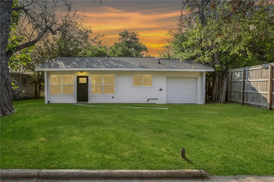 105 South Brown Street, Bryan, TX 77802 - Image #1