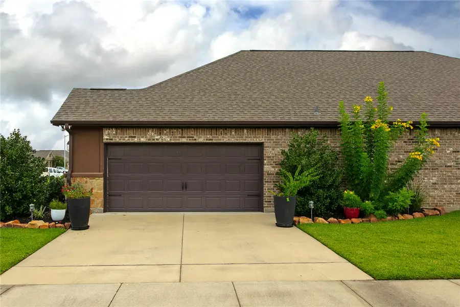 3057 Peterson Circle, Bryan, TX 77802 - Image #3