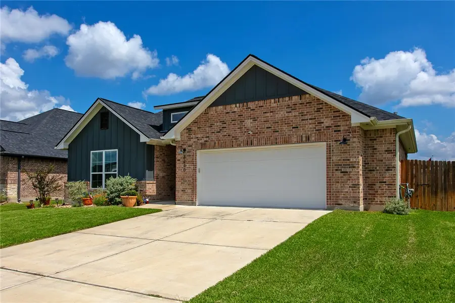 3230 Arundala Way, Bryan, TX 77808 - Image #2