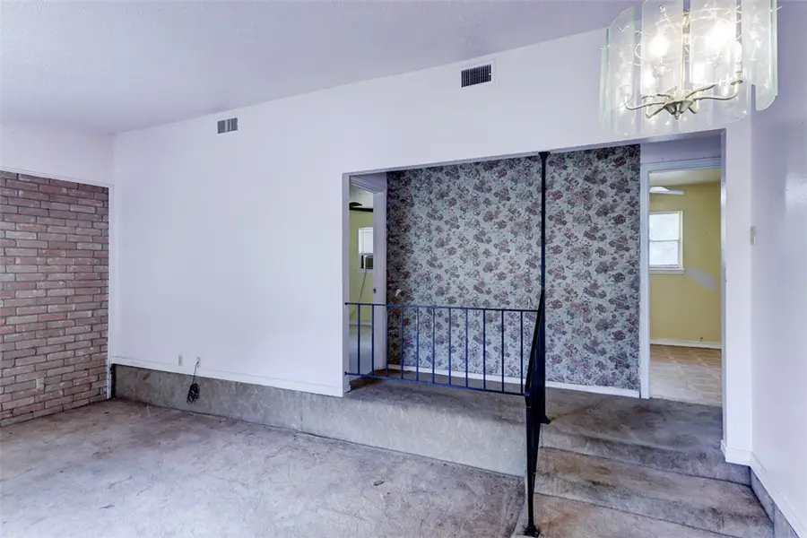 2402 Wilkes Street, Bryan, TX 77803 - Image #2