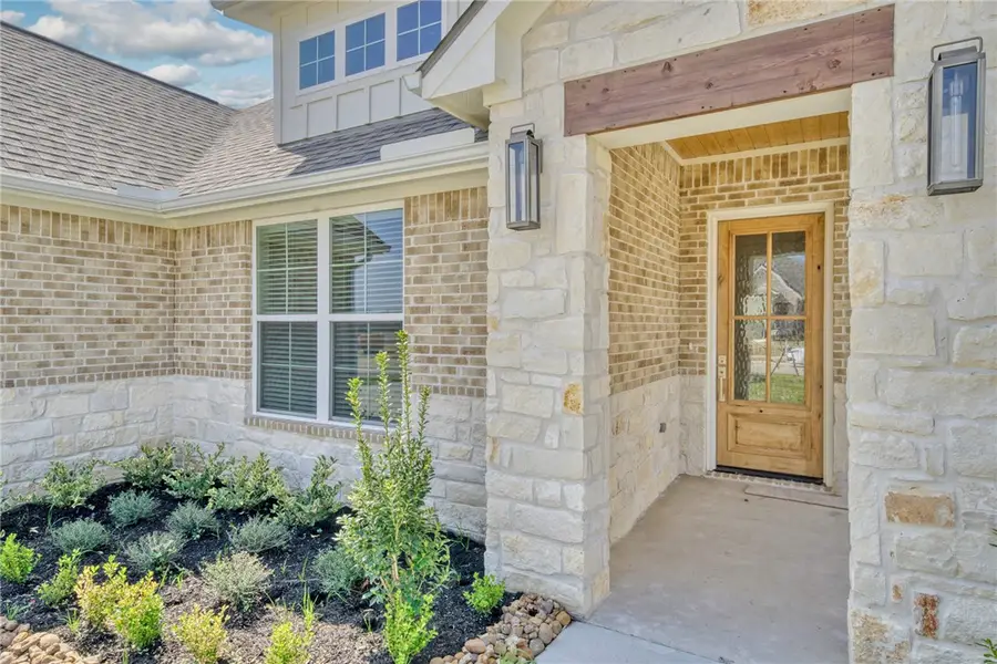 2815 Spector Drive, Bryan, TX 77808 - Image #2