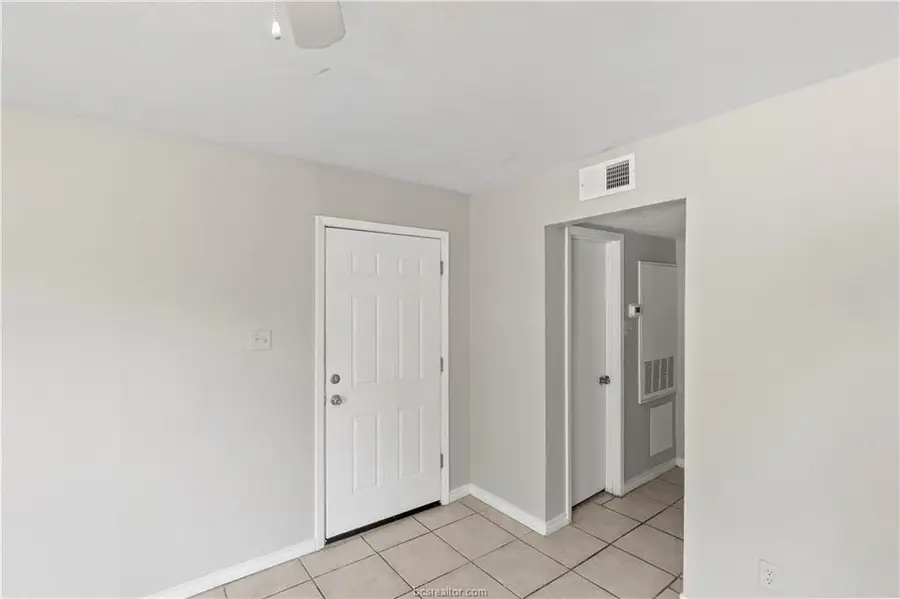 2808, 2815 Cypress Bend, Bryan, TX 77801 - Image #2