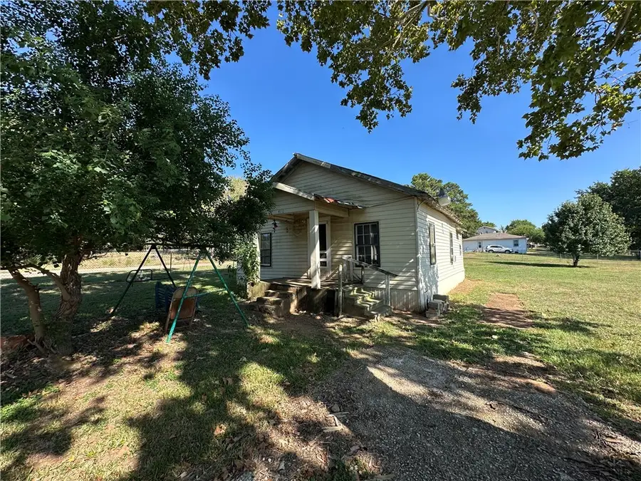 410 E 7th Street, Hearne, TX 77859 - Image #3