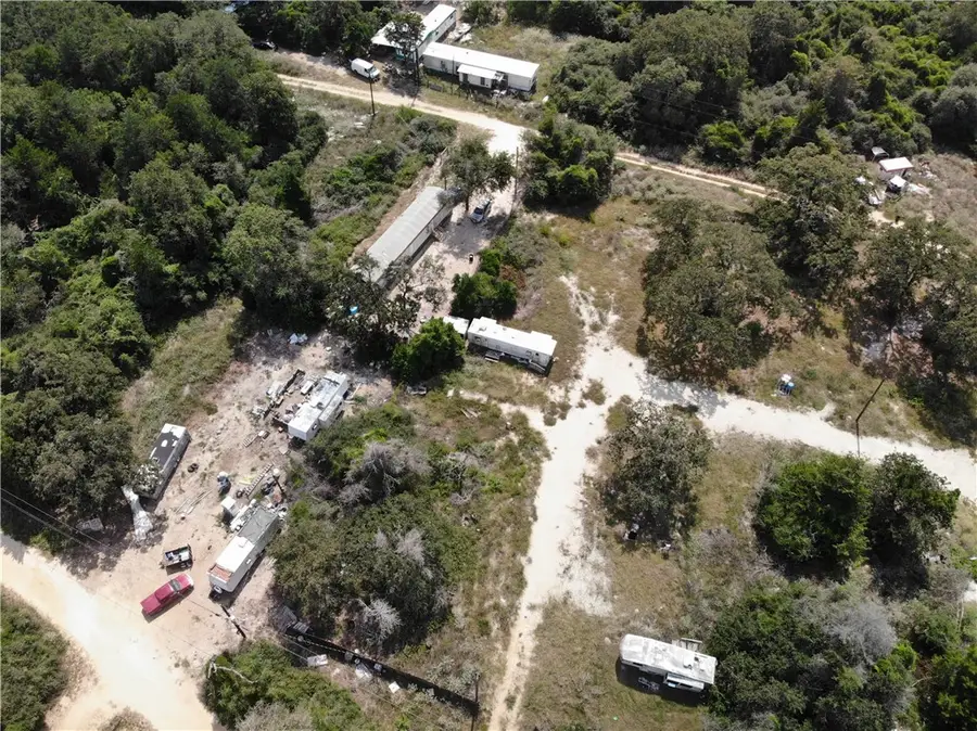 665 Maple Drive, Caldwell, TX 77836 - Image #3