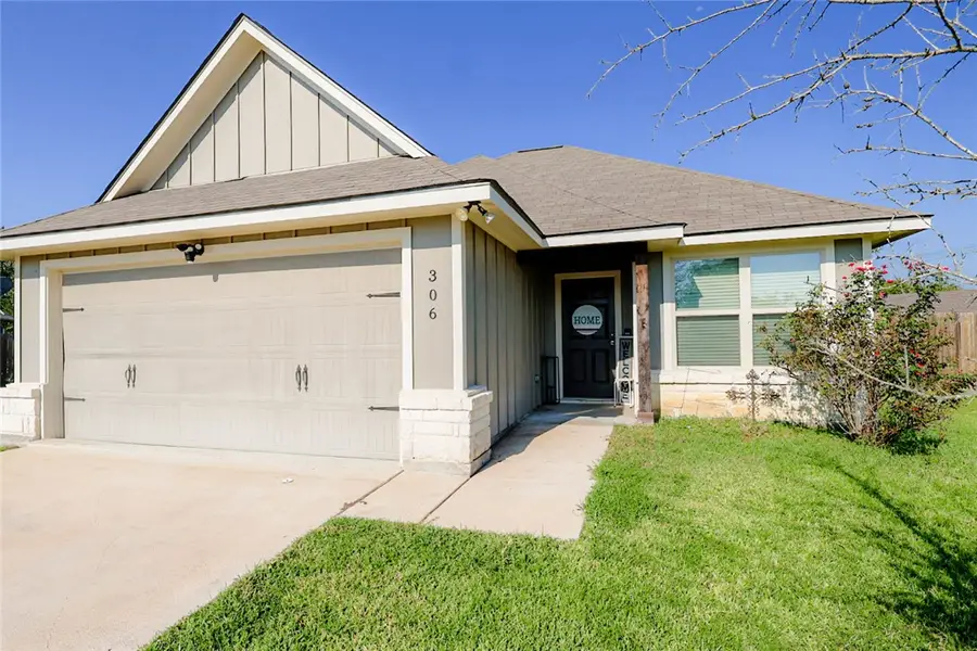 306 Still Meadow Street, Caldwell, TX 77836 - Image #2