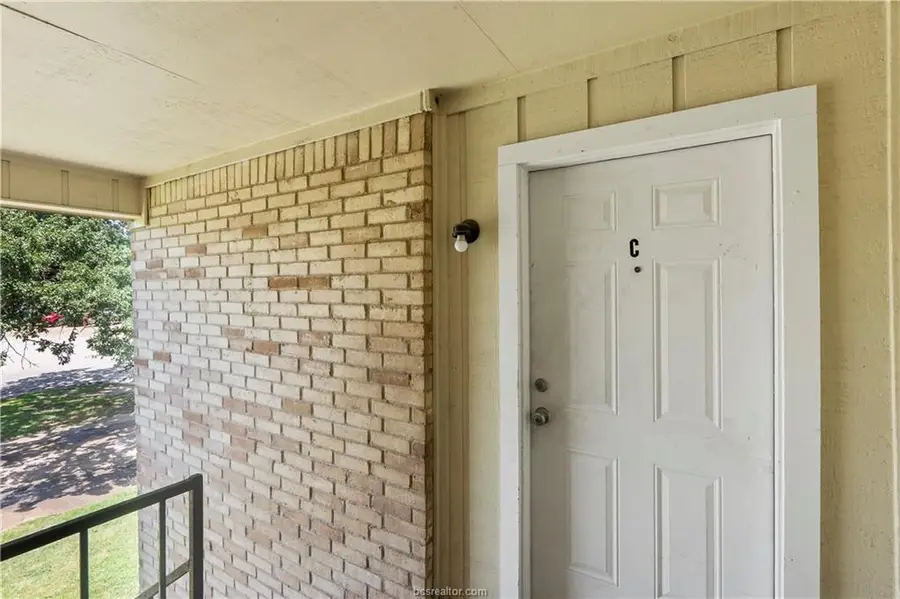 2808 Cypress Bend Circle, Bryan, TX 77801 - Image #3