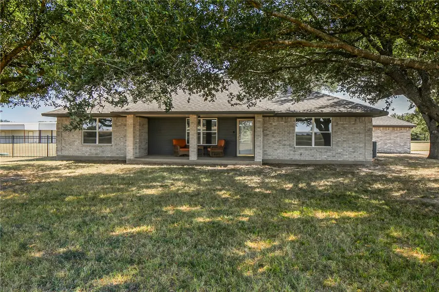 1796 Fawn Lake Drive, Bryan, TX 77808 - Image #3