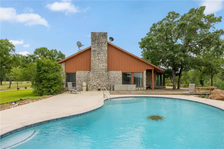 4732 West Us Highway 79, Franklin, TX 77856 - Image #3