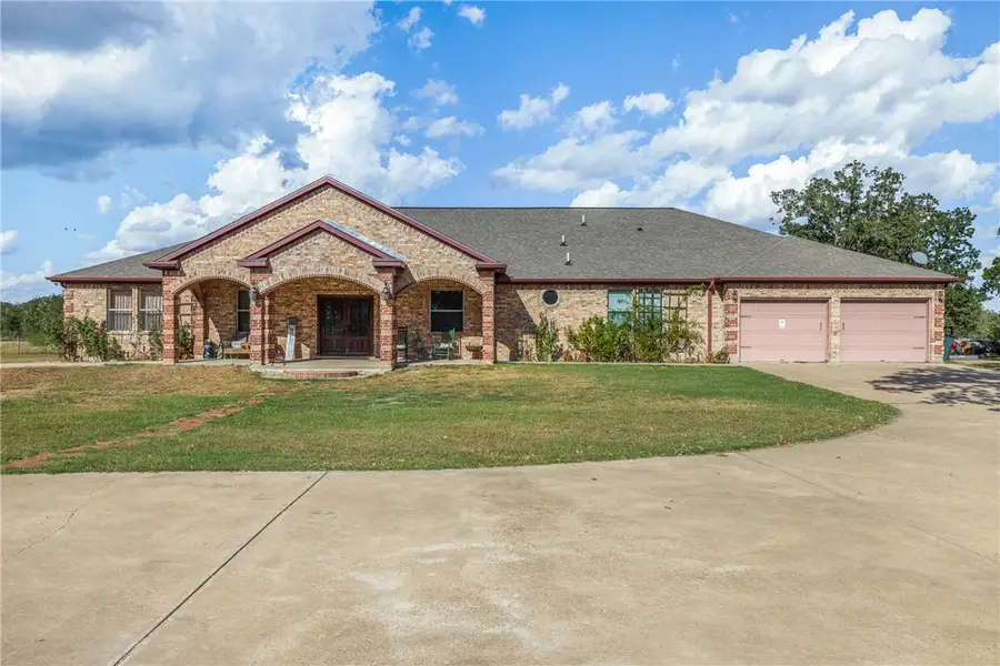 1102 Private Road 2332, Giddings, TX 78942 - Image #2