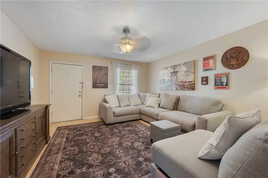 212-214 Yale Circle, College Station, TX 77840 - Image #3