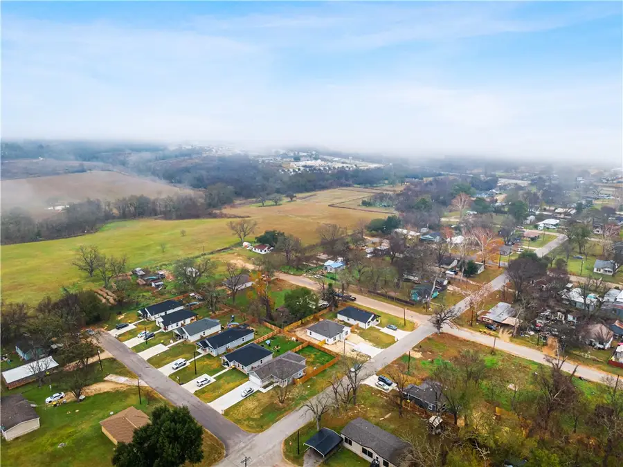 504 W Tenth Street, Hearne, TX 77859 - Image #2