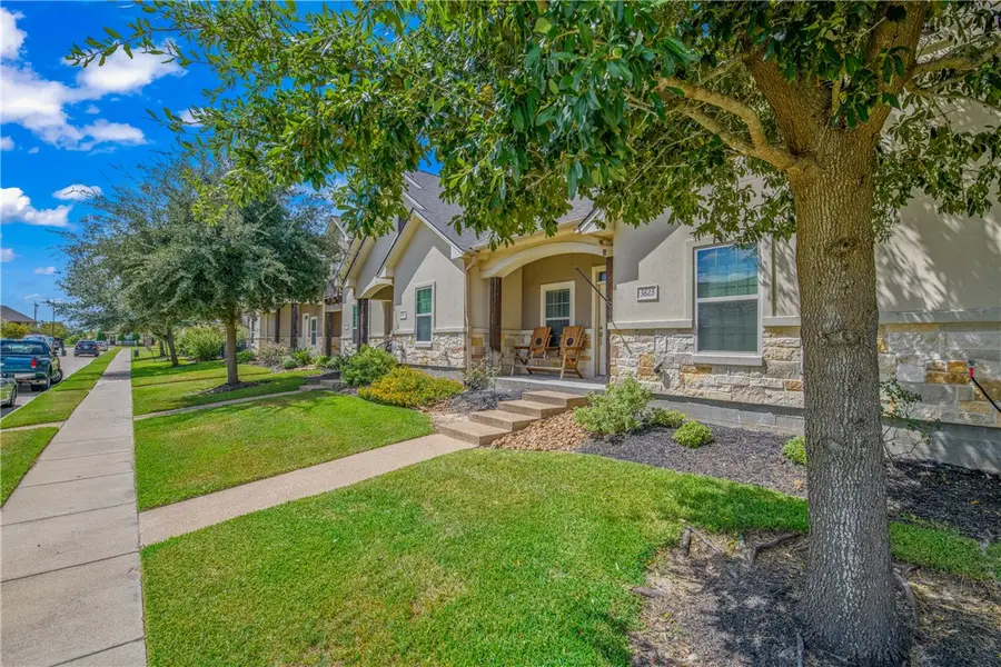 3823 Silverthorne Lane, College Station, TX 77845 - Image #2