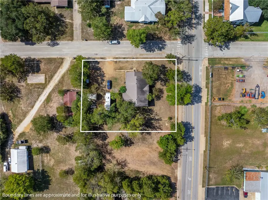 201 S Porter Street, Caldwell, TX 77836 - #2