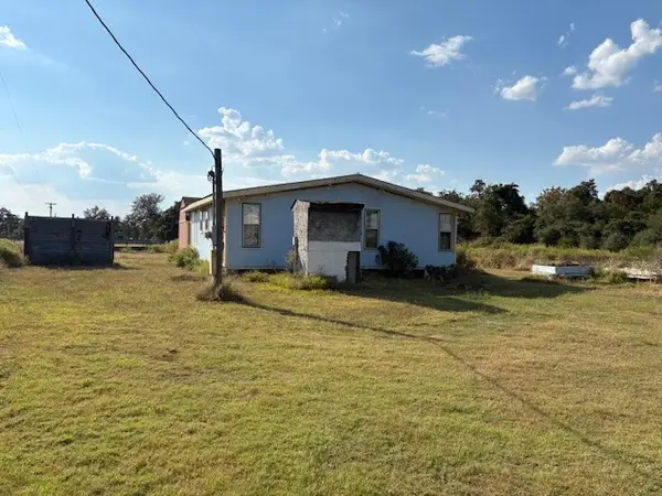 13718 Cr 482, Normangee, TX 77871