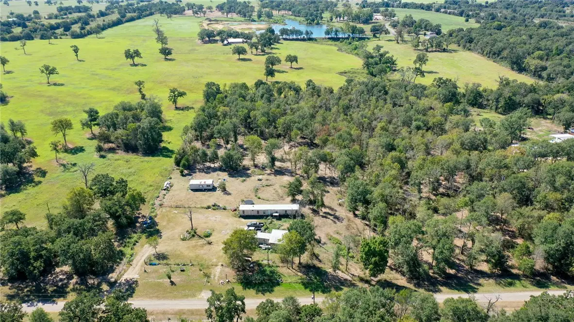 9486 Puddin Lane, Madisonville, TX 77864 - Image #1