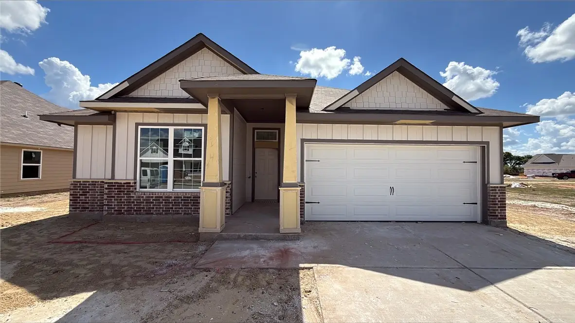 7805 Redbud Road, Navasota, TX 77868 - Image #1