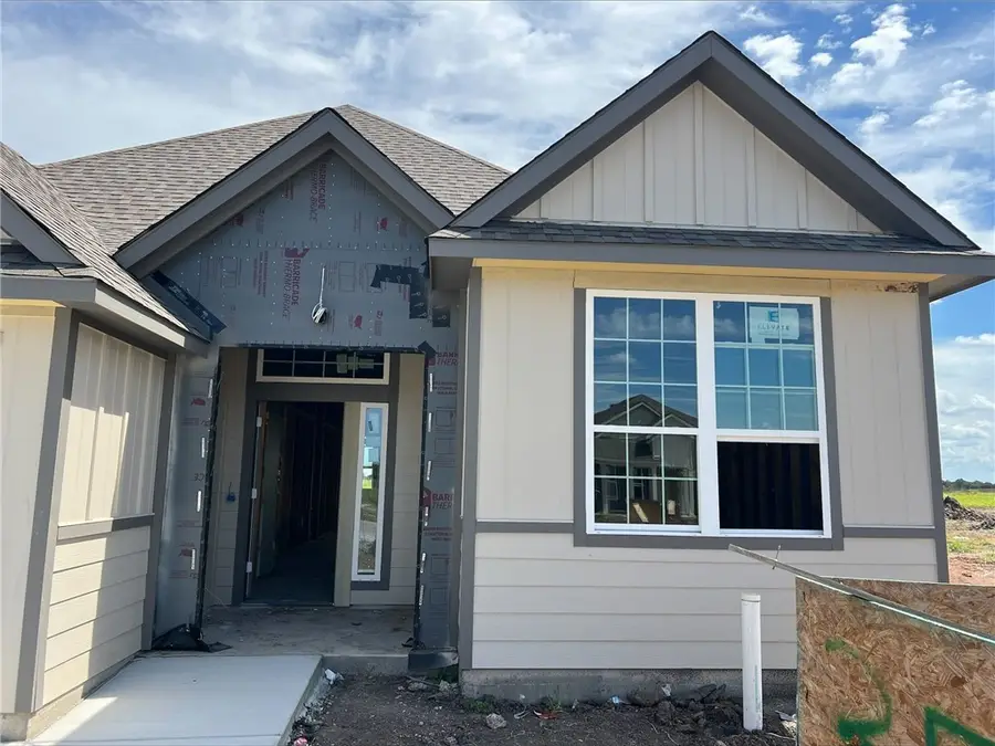 354 Harvest Lake Drive, Snook, TX 77878 - Image #2