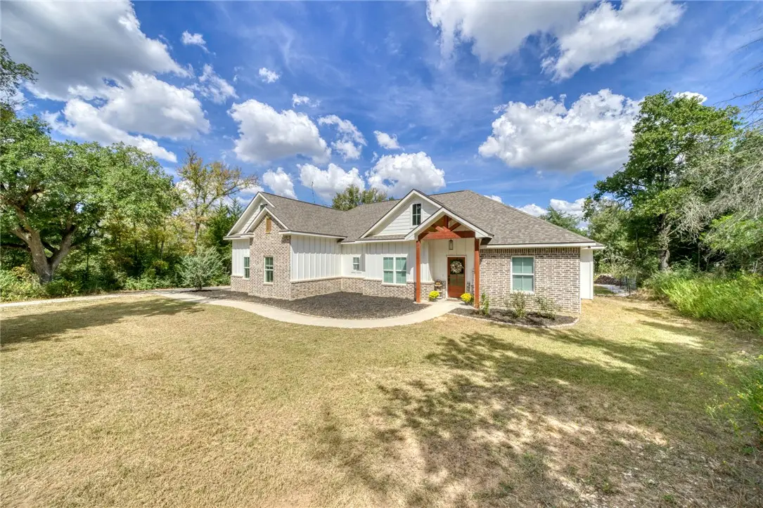 1552 Maris Lane, Franklin, TX 77856 - Image #1