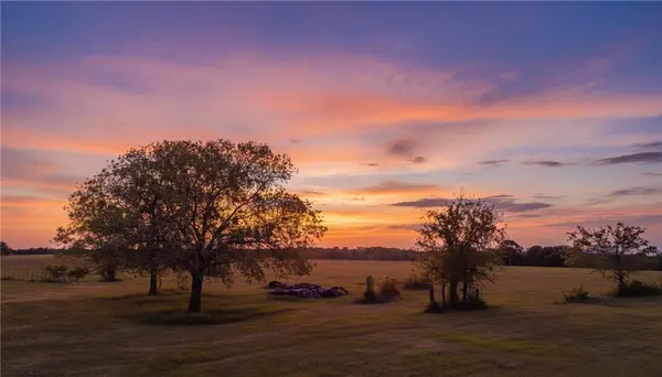 6015 Fm 1486, Richards, TX 77873