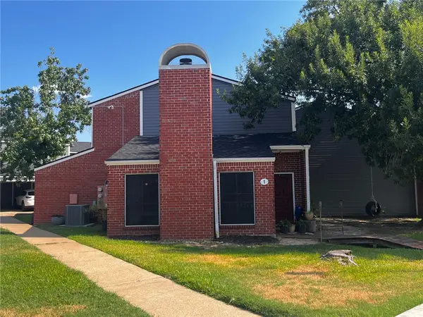 1500 Olympia Way #1, College Station, TX 77840