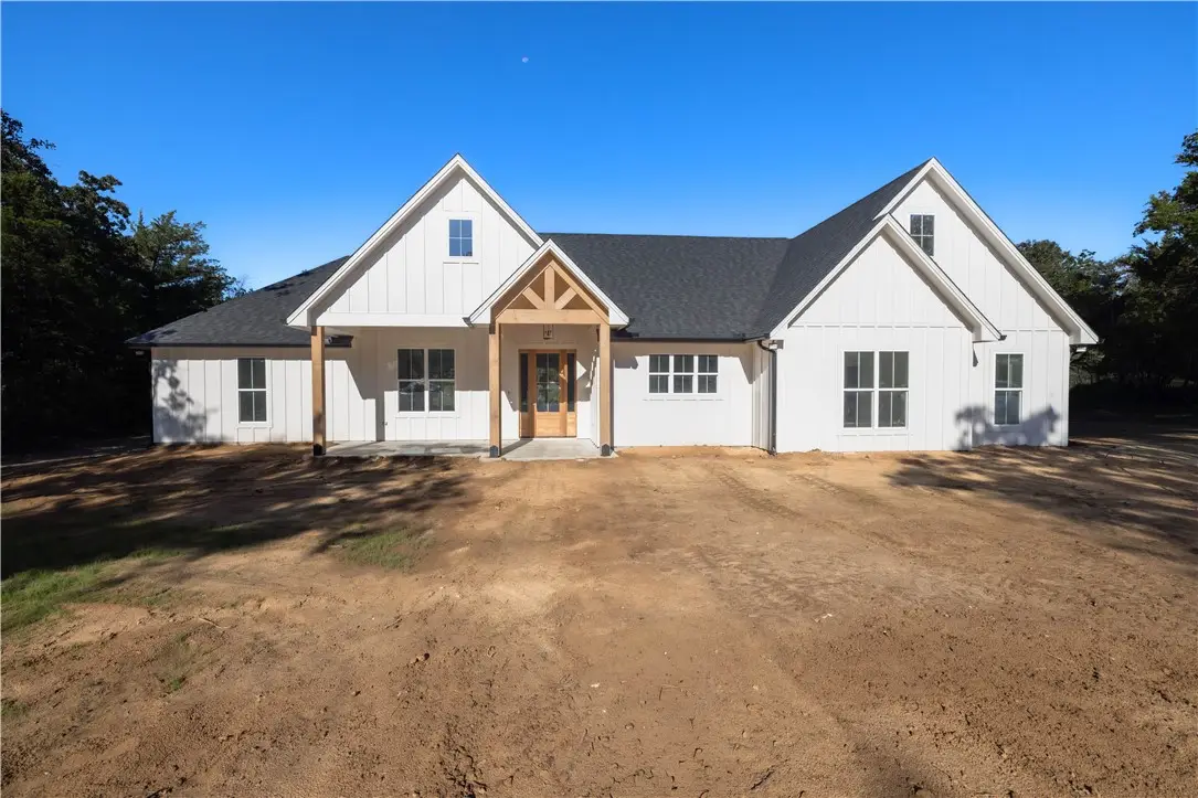 2065 Lone Star Lane, Franklin, TX 77856 - Image #1