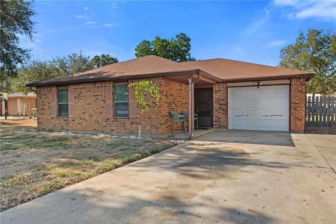 2505 Conquest Circle, Bryan, TX 77803 - Image #1