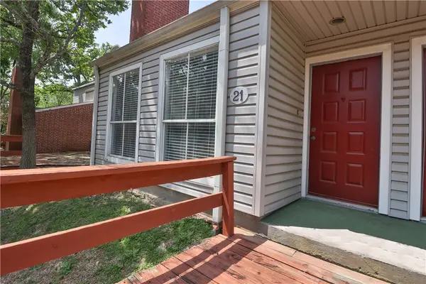 1500 Olympia Way #21, College Station, TX 77840