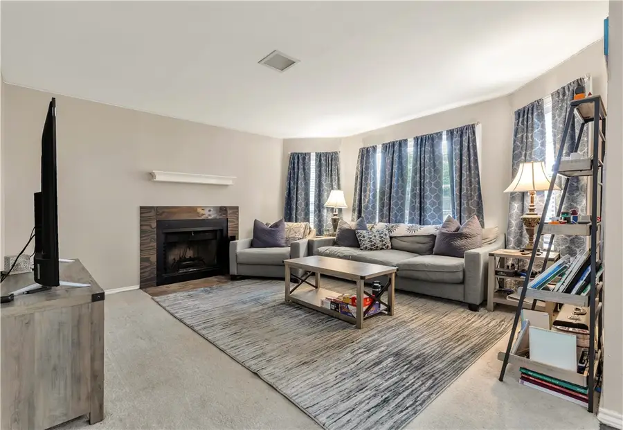 2400 Longmire Drive #402, College Station, TX 77845 - Image #2