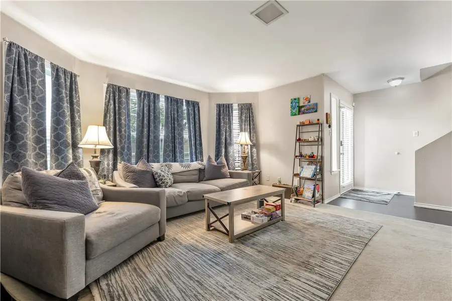 2400 Longmire Drive #402, College Station, TX 77845 - Image #3