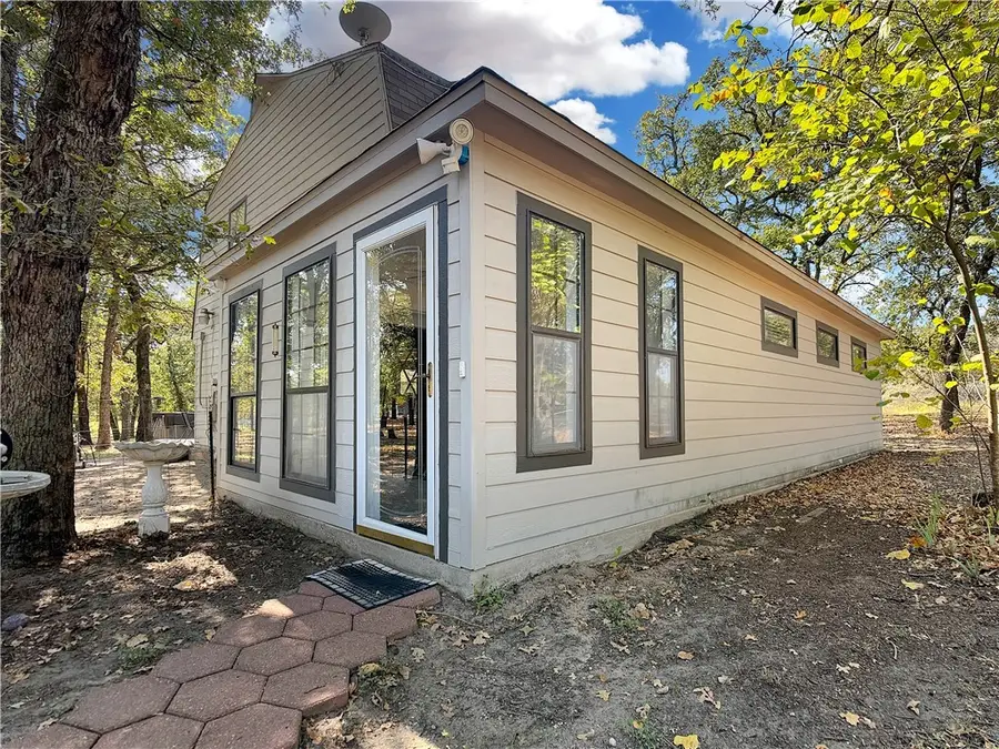 13256 Wooded Acres Drive, Bremond, TX 76629 - Image #3