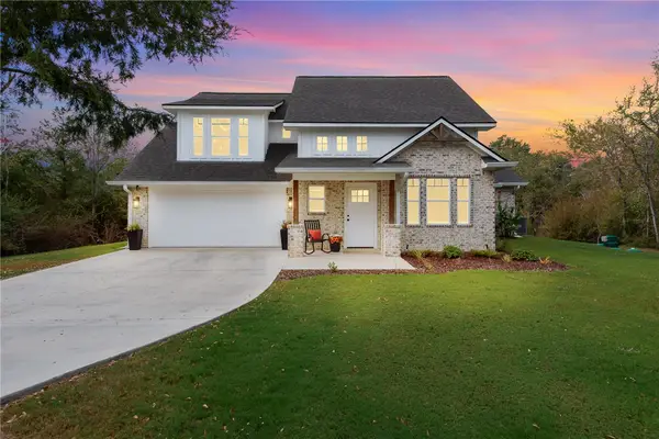 11132 Forest Drive, College Station, TX 77845