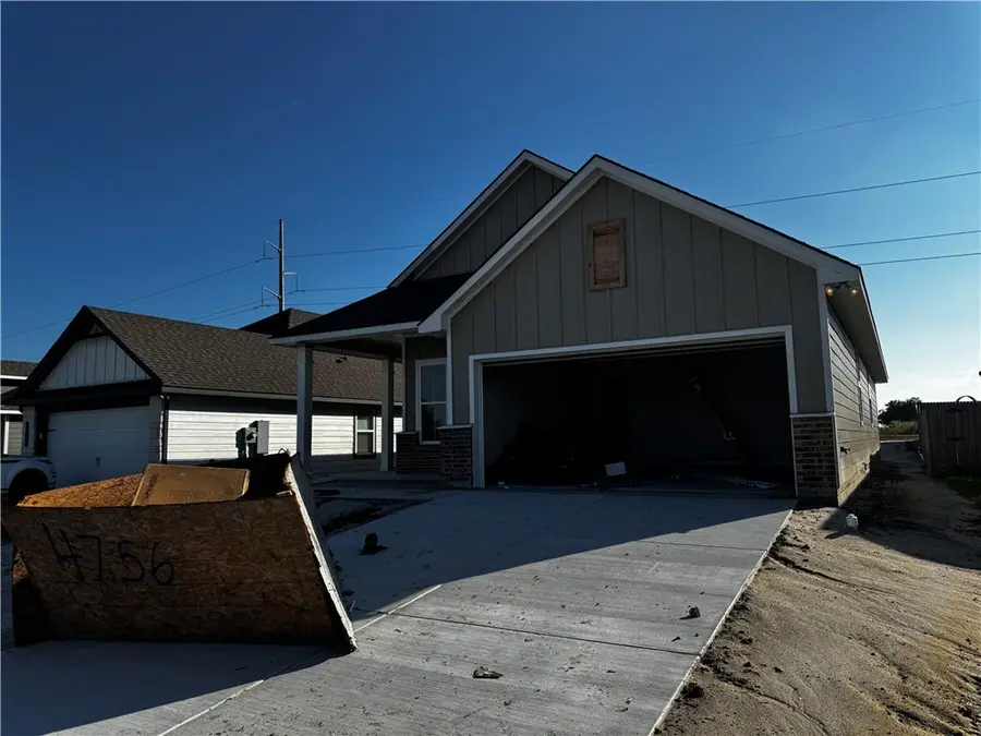 4756 Holm Oak Road, Bryan, TX 77845 - Image #2