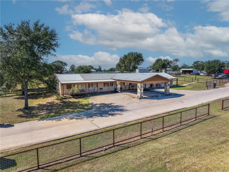 1611 Koy Road, Bellville, TX 77418 - #3