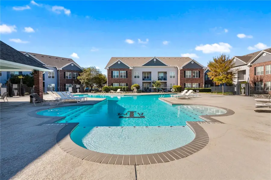 801 Luther Street W #1406, College Station, TX 77840 - Image #2