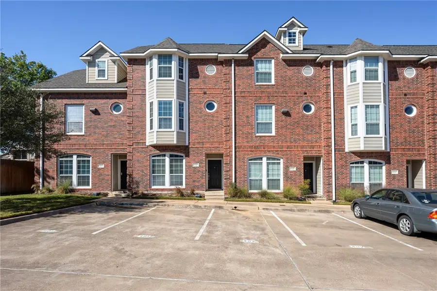 305 Holleman Drive E #402, College Station, TX 77840 - Image #3