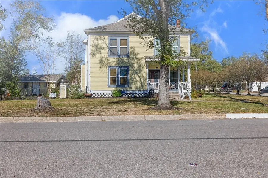 1017 Water Street, Navasota, TX 77868 - #2