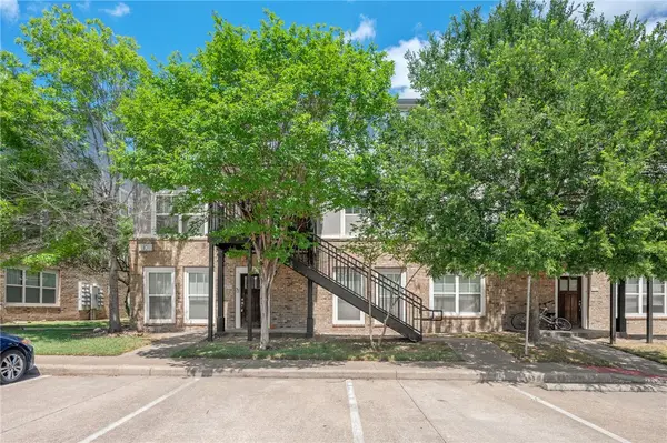 1725 Harvey Mitchell #1722, College Station, TX 77840-6403