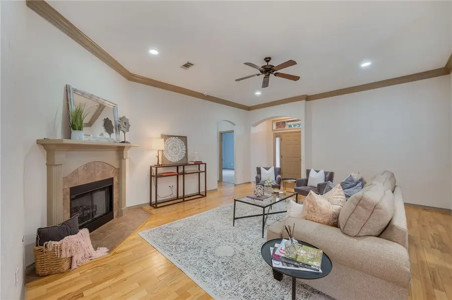 8427 Alison Avenue, College Station, TX 77845 - Image #2