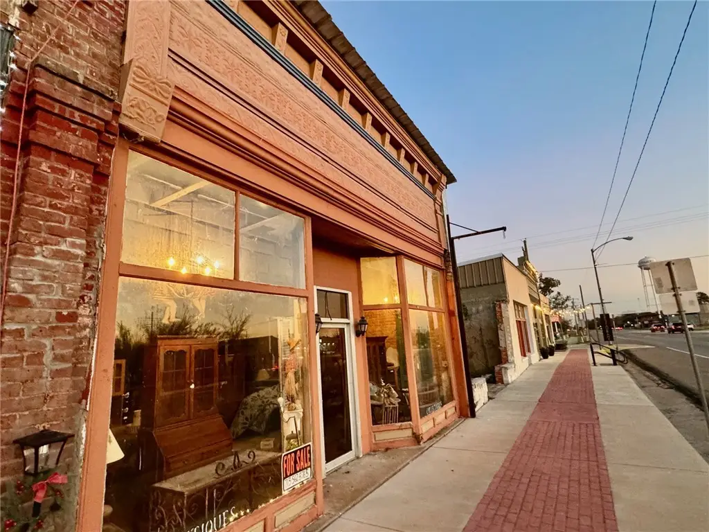 720 S Main, Calvert, TX 77837 - #1