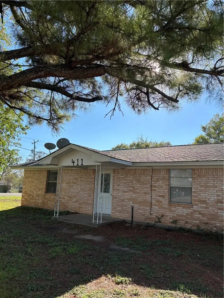 411 Hickory, Calvert, TX 77837 - Image #1